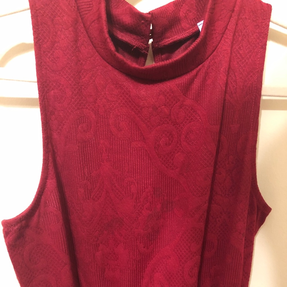 Red dress - Picture 4 of 4